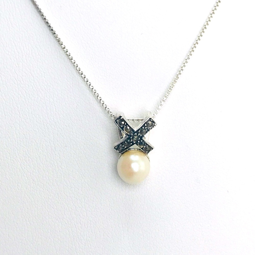 Pearl & Sterling Silver Pendant